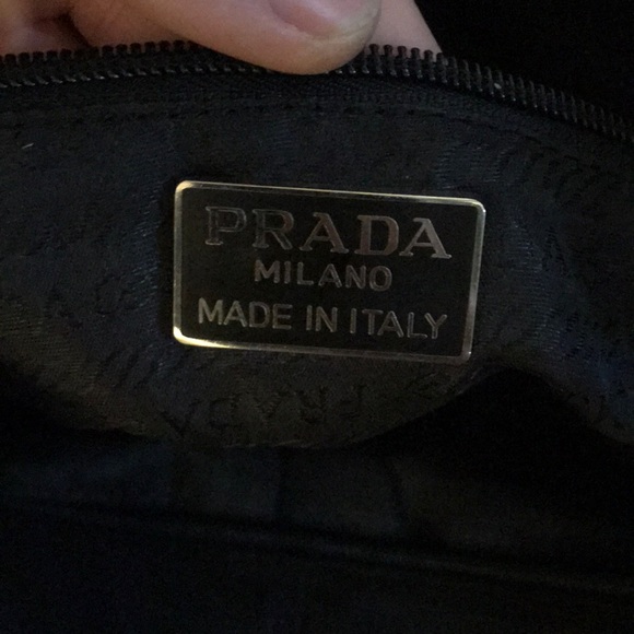 Prada Milano Nylon overnight travel duffel - Picture 3 of 3